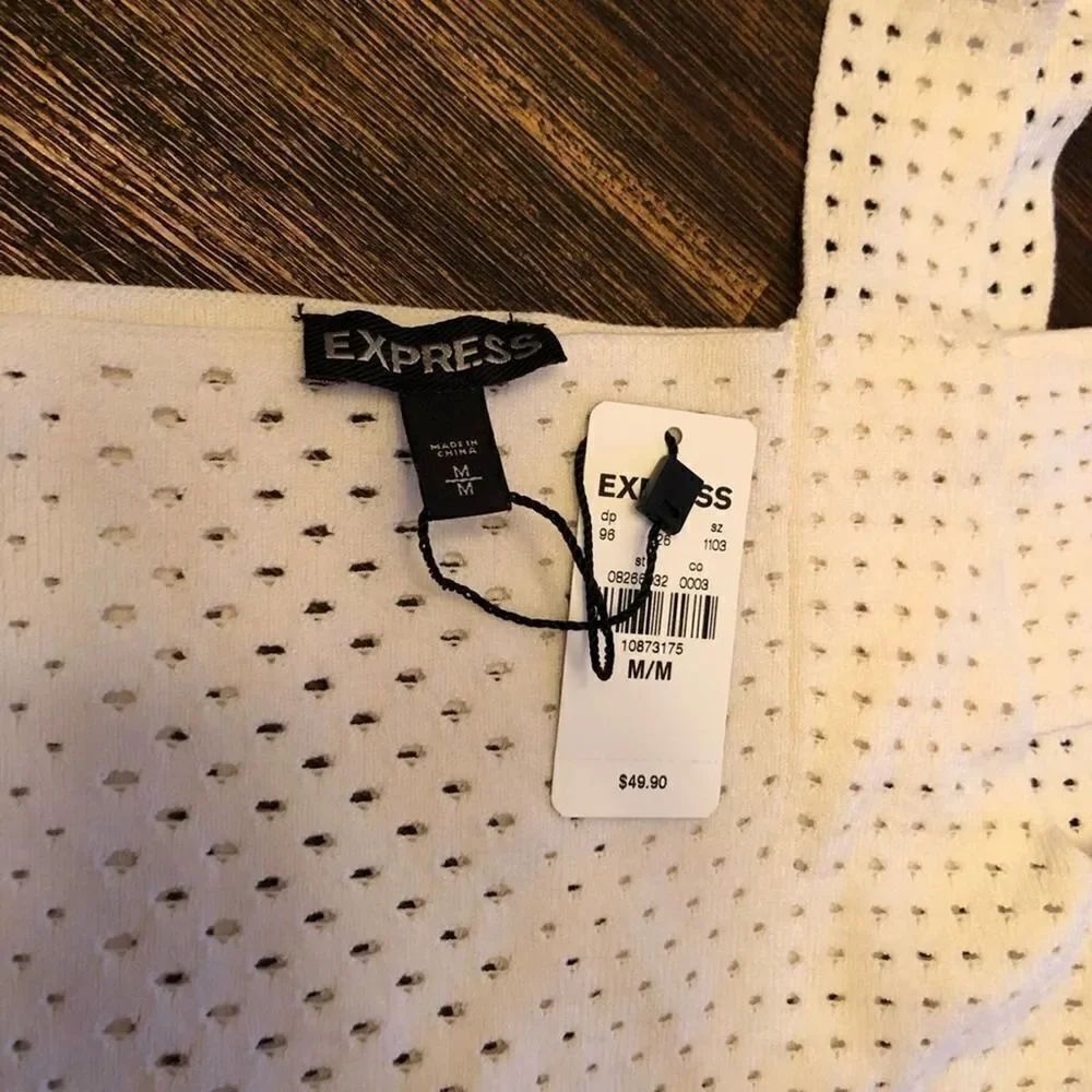 Express Cream Crop Top - Picture 4 of 5